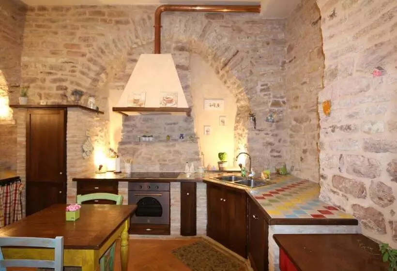 Majatalo La Casina Colorata