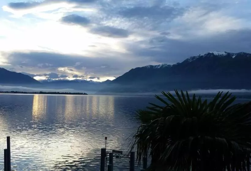 Art Hotel Ristorante Posta Al Lago