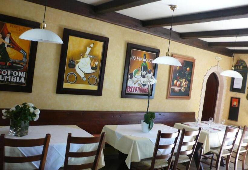 Art Hotel Ristorante Posta Al Lago