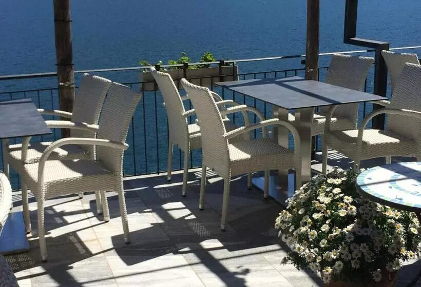 Art Hotel Ristorante Posta Al Lago