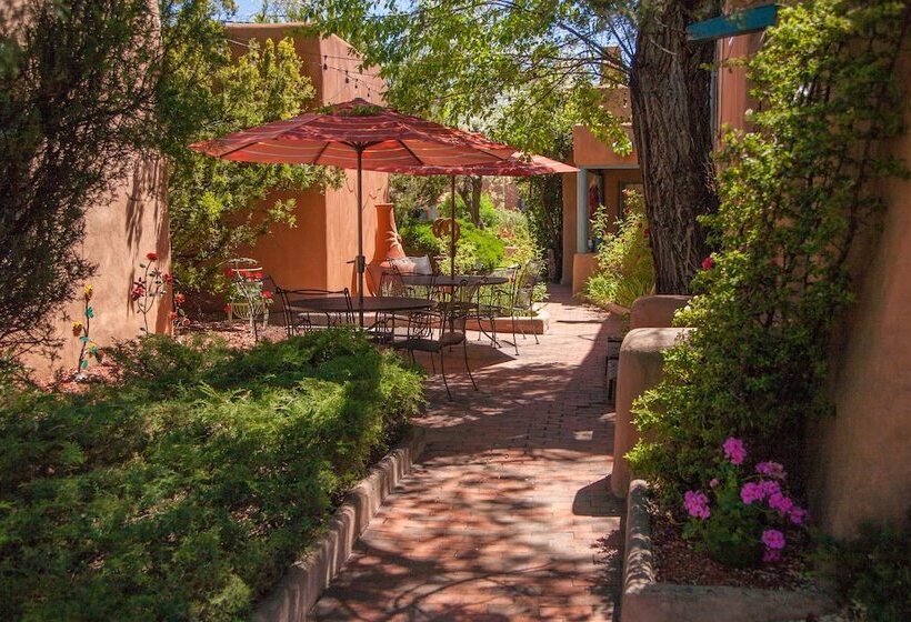 تختخواب و صبحانه Pueblo Bonito Santa Fe