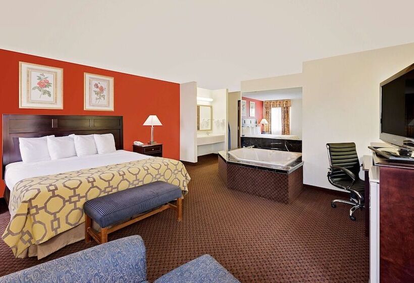 בית מלון כפרי Baymont By Wyndham Battle Creek Downtown