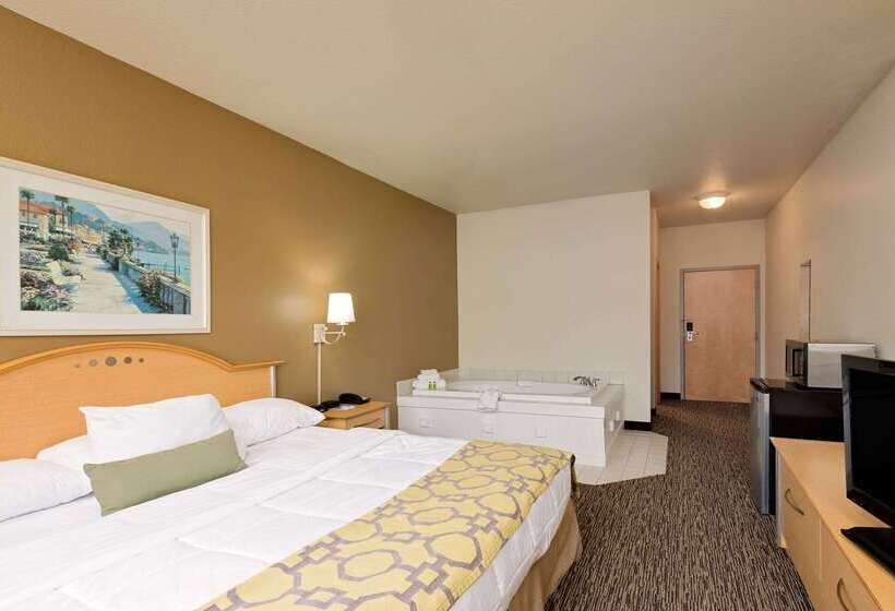 فندق Baymont By Wyndham Lawrenceburg