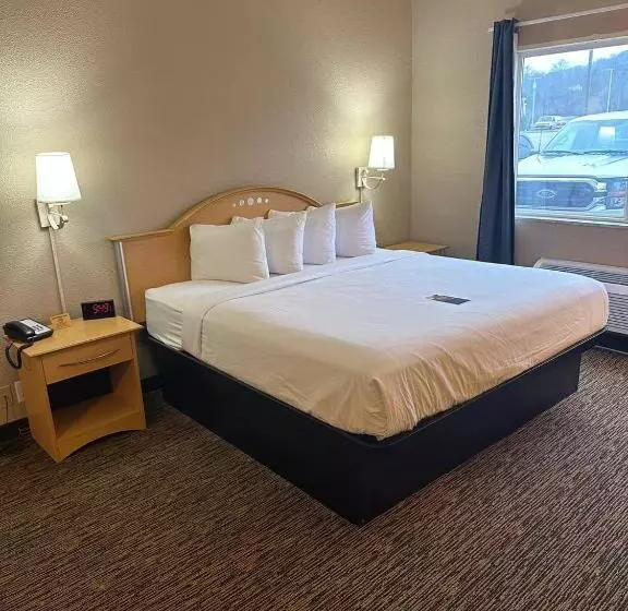 호텔 Baymont By Wyndham Lawrenceburg