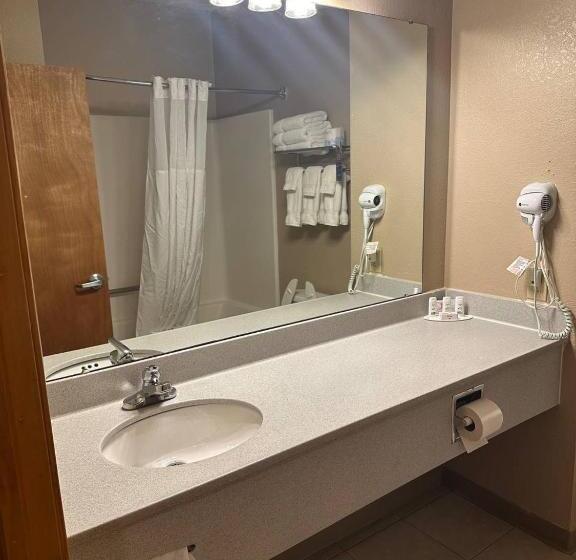 فندق Baymont By Wyndham Lawrenceburg