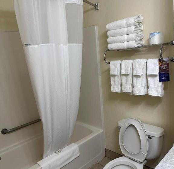 فندق Baymont By Wyndham Lawrenceburg