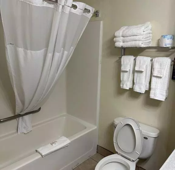 호텔 Baymont By Wyndham Lawrenceburg