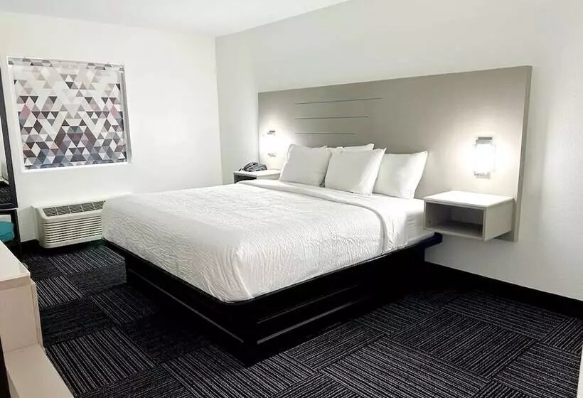 Hotel Baymont By Wyndham Port Wentworth