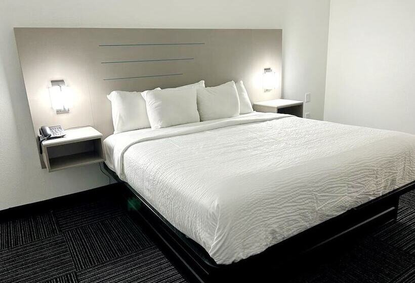 호텔 Baymont By Wyndham Port Wentworth