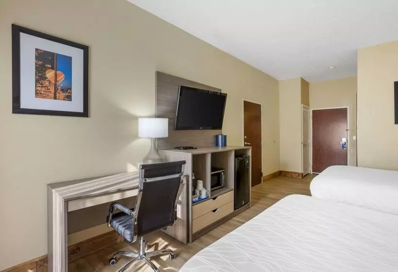 هتل Best Western Plus Springfield Airport Inn