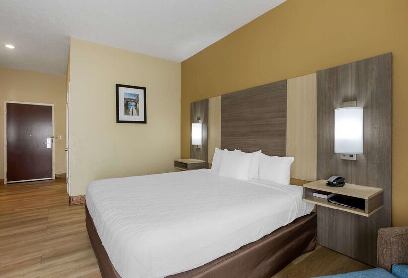 בית מלון כפרי Best Western Plus Springfield Airport Inn