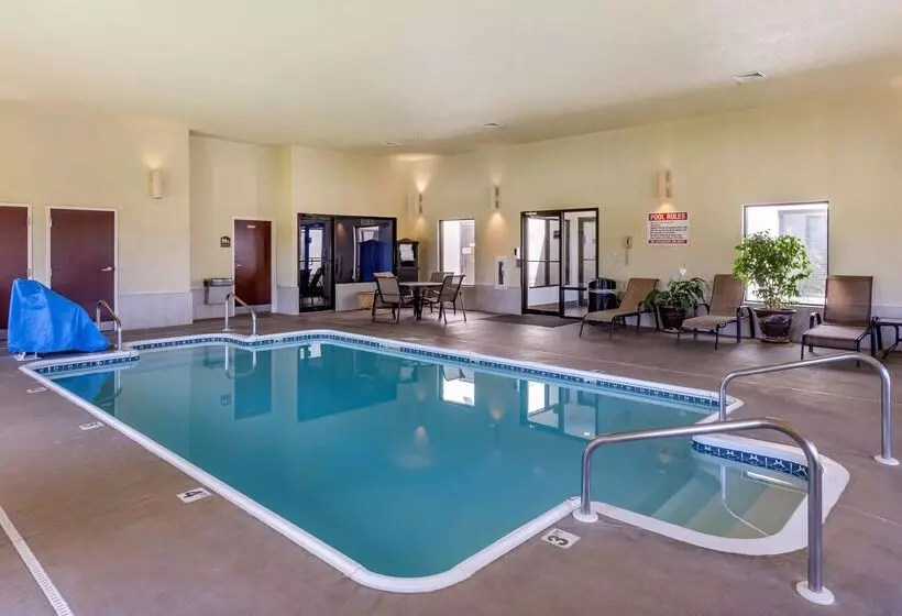 هتل Best Western Plus Springfield Airport Inn