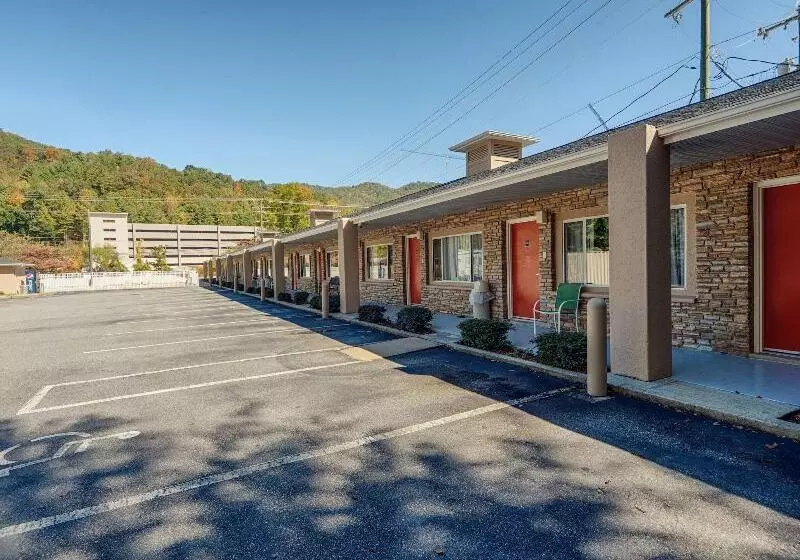 酒店 Cherokee Grand