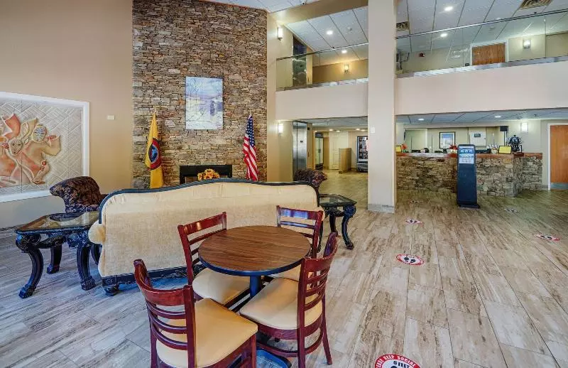 酒店 Cherokee Grand