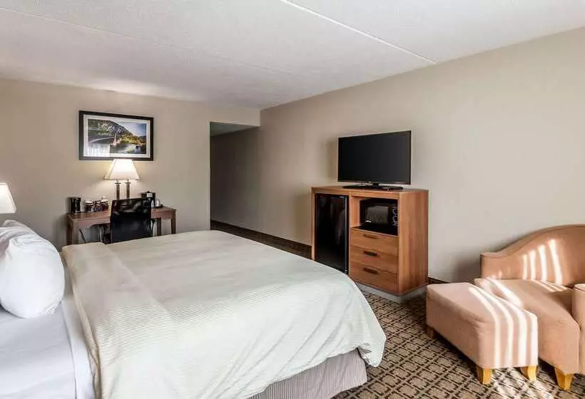 בית מלון כפרי Clarion Inn Harpers Ferrycharles Town