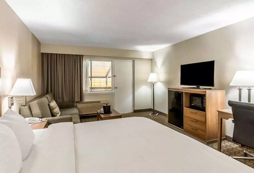 בית מלון כפרי Clarion Inn Harpers Ferrycharles Town