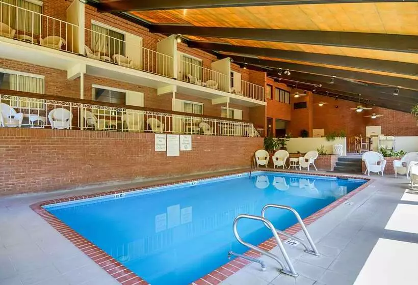 בית מלון כפרי Clarion Inn Harpers Ferrycharles Town