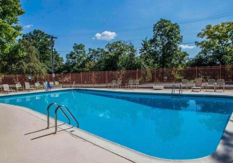 Отель Days Inn By Wyndham Pottstown