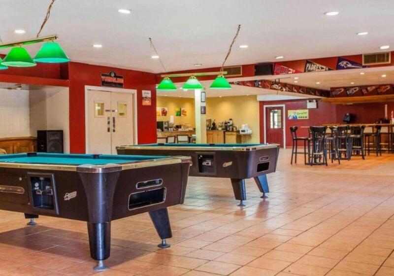 Отель Days Inn By Wyndham Pottstown