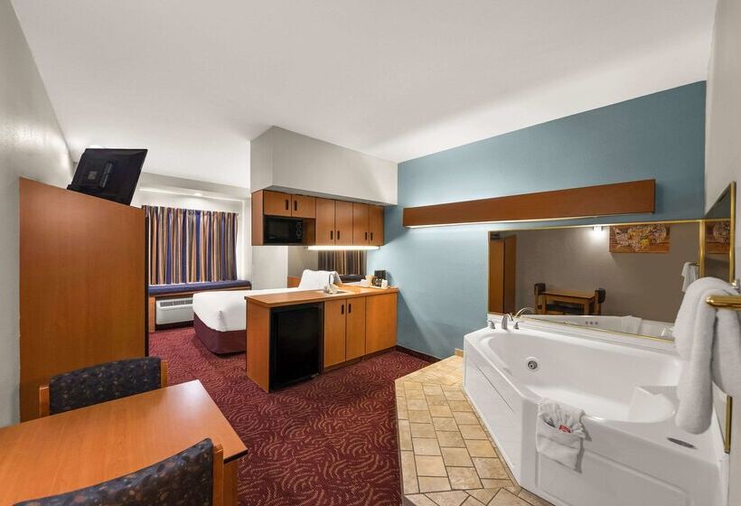 בית מלון כפרי Econo Lodge Inn & Suites Mesquite Dallas East