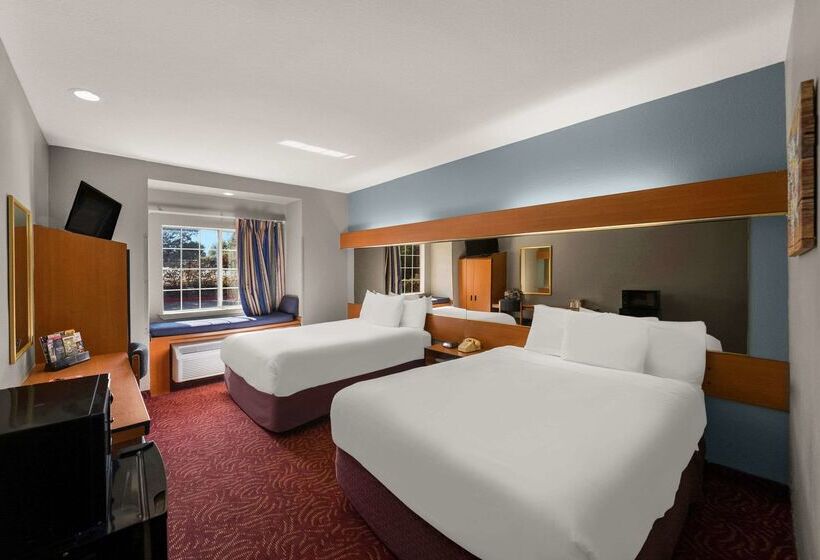 בית מלון כפרי Econo Lodge Inn & Suites Mesquite Dallas East