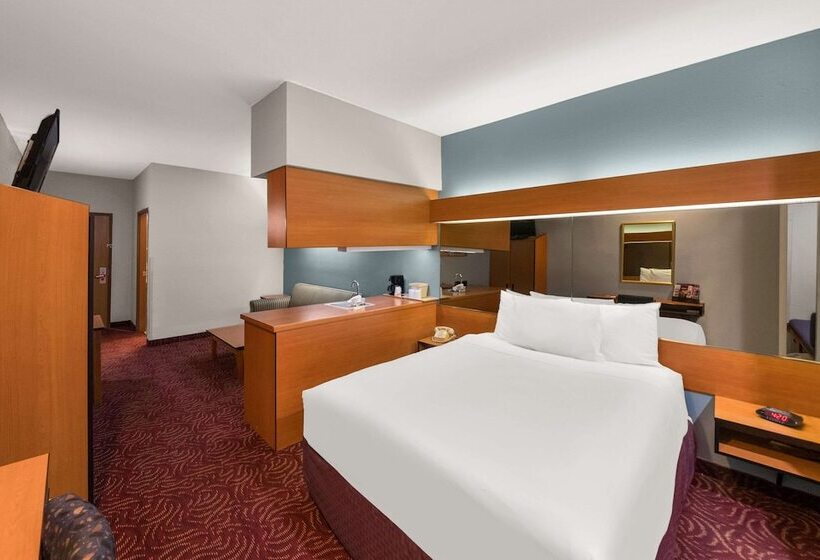 בית מלון כפרי Econo Lodge Inn & Suites Mesquite Dallas East