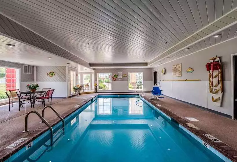 호텔 Guesthouse Inn & Suites Lexington