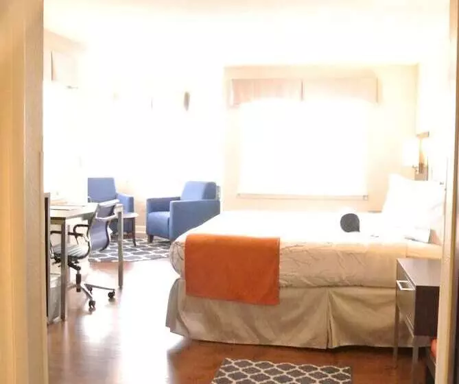 호텔 Guesthouse Inn & Suites Lexington