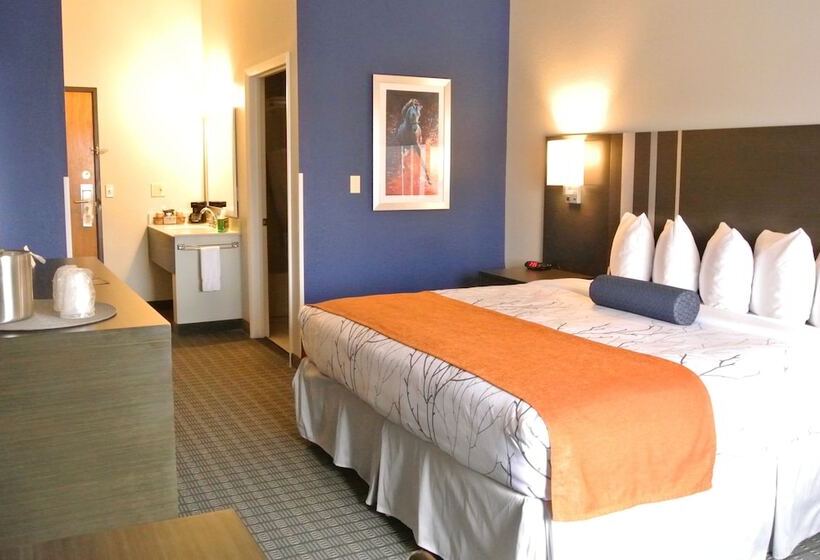 Отель Guesthouse Inn & Suites Lexington