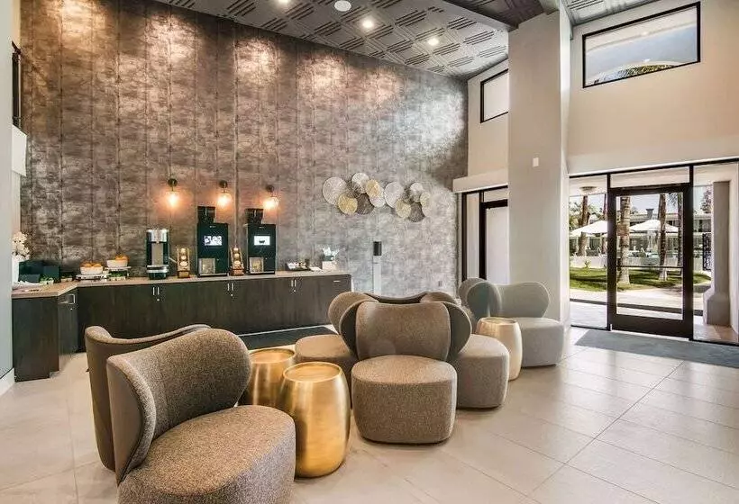 Hourglass Hotel, Ascend Hotel Collection