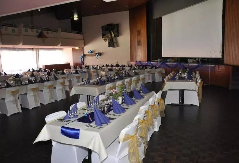 ホテル Hôtel De Ville