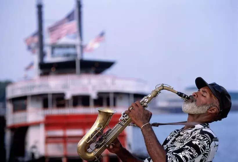 هتل Moxy New Orleans Downtown/french Quarter Area