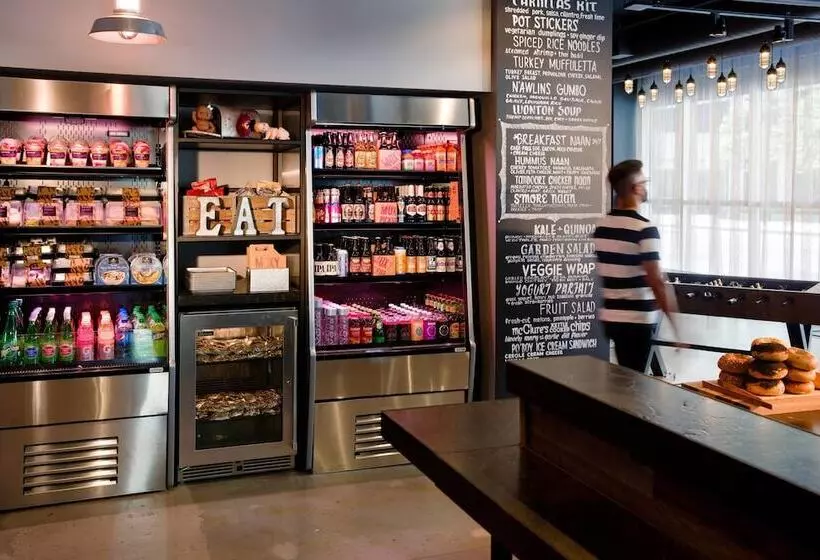 هتل Moxy New Orleans Downtown/french Quarter Area