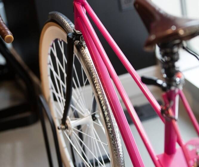 Hotel Moxy New Orleans Downtown/french Quarter Area