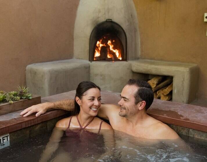 هتل Ojo Santa Fe Spa Resort