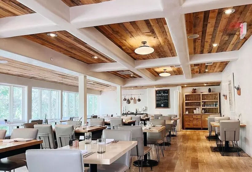 בית מלון כפרי Ojo Santa Fe Spa Resort