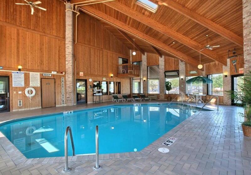 ホテル Quality Inn Central Wisconsin Airport