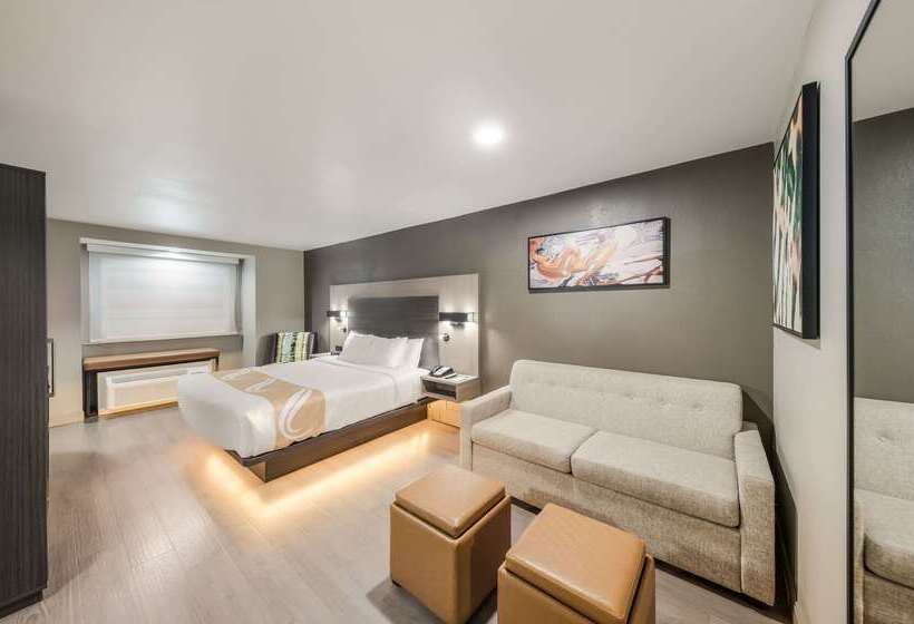 ホテル Quality Inn & Suites North Mesquite I30