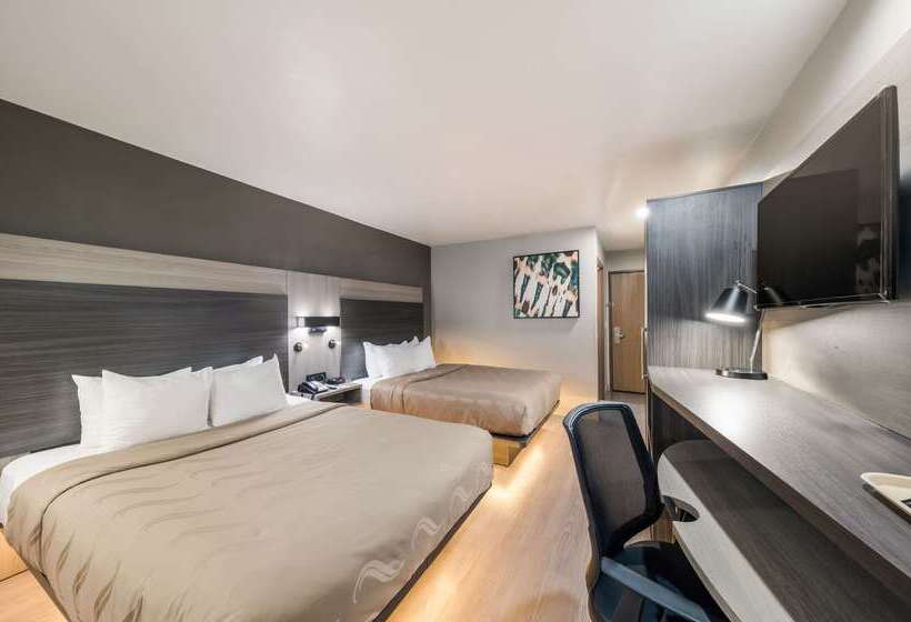 ホテル Quality Inn & Suites North Mesquite I30