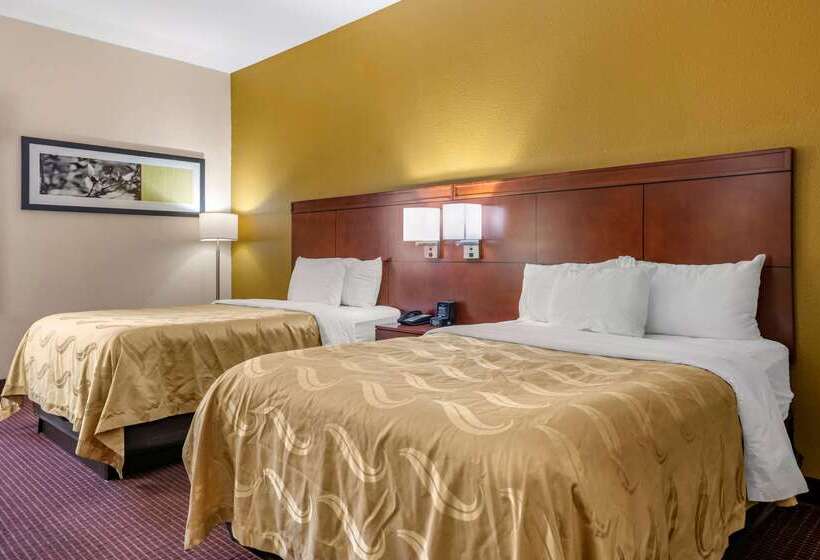 ホテル Quality Inn Zephyrhillsdade City