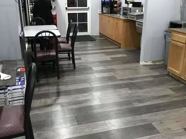 호텔 Ramada By Wyndham Bloomington I 55 And I 74 Il