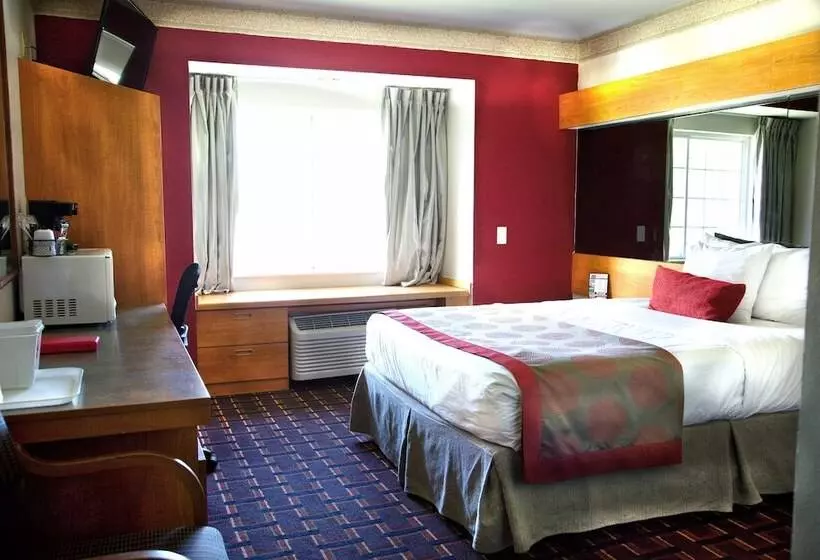 호텔 Ramada By Wyndham Bloomington I 55 And I 74 Il