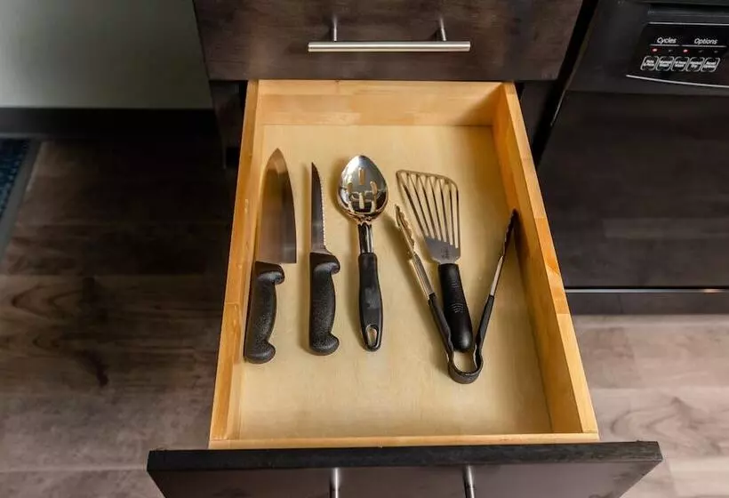 Extended Studio Hotel Ontario