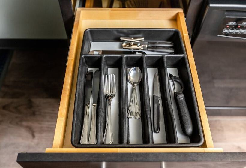 Extended Studio Hotel Ontario