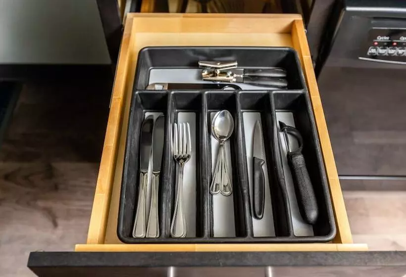 Extended Studio Hotel Ontario