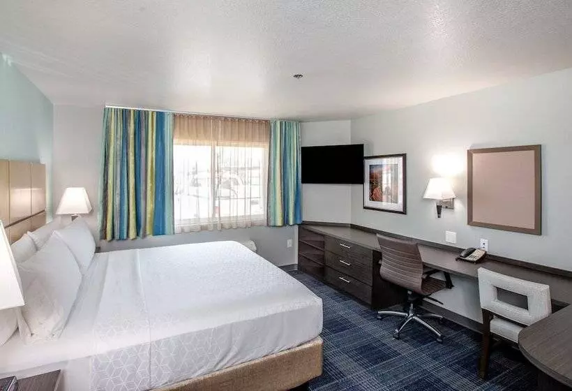 Extended Studio Hotel Ontario