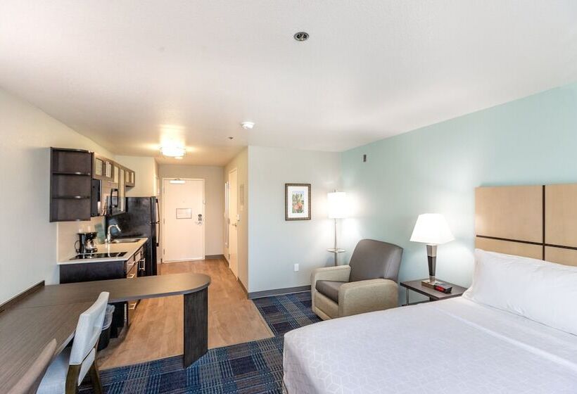 Extended Studio Hotel Ontario