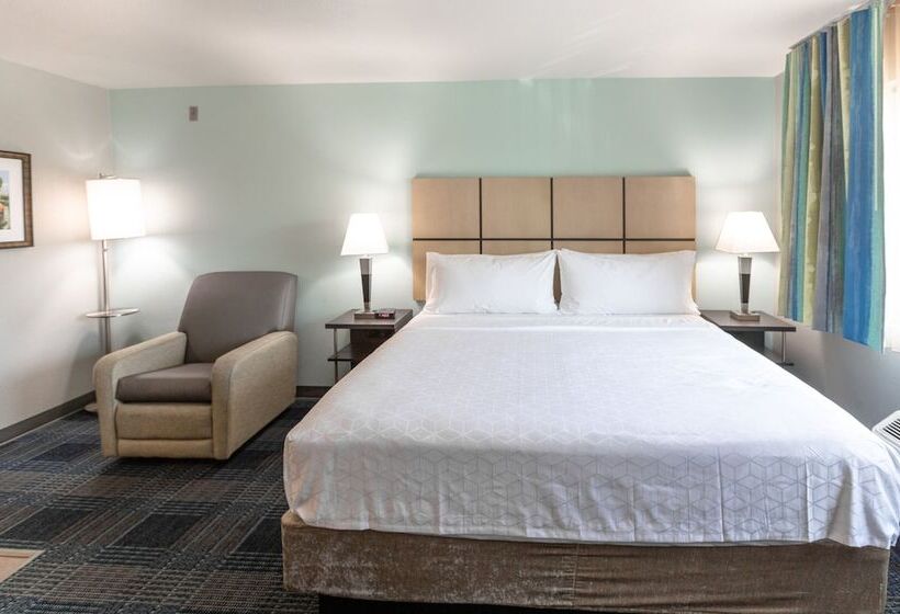 Extended Studio Hotel Ontario