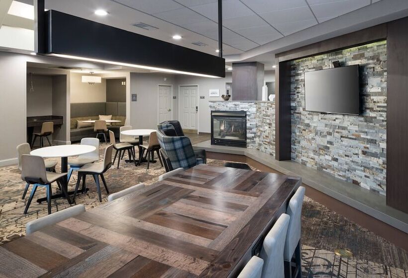 فندق Residence Inn Boston Westford