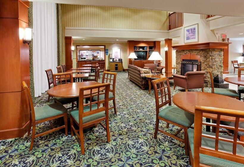 Hotelli Staybridge Suites Allentown Airport Lehigh Valley, An Ihg